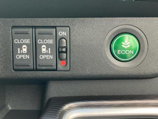 ステップワゴンスパーダ スパーダハイブリッドＧ・ＥＸホンダセンシング　新品タイヤ／保証書／純正　ＳＤナビ／フリップダウンモニター　純正　１１．６インチ／衝突安全装置／両側電動スライドドア／シートヒーター／車線逸脱防止支援システム／シート　ハーフレザー　バックカメラ（33枚目）