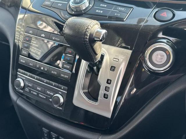 エルグランド ハイウェイスタープレミアム　新品タイヤ／保証書／純正　ＳＤナビ／フリップダウンモニター／両側電動スライドドア／シートヒーター／シート　フルレザー／電動バックドア／ＥＴＣ／ＥＢＤ付ＡＢＳ／横滑り防止装置／フルセグＴＶ　革シート（18枚目）