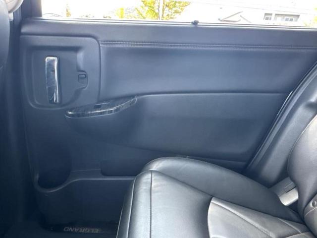 エルグランド ハイウェイスタープレミアム　新品タイヤ／保証書／純正　ＳＤナビ／フリップダウンモニター／両側電動スライドドア／シートヒーター／シート　フルレザー／電動バックドア／ＥＴＣ／ＥＢＤ付ＡＢＳ／横滑り防止装置／フルセグＴＶ　革シート（23枚目）