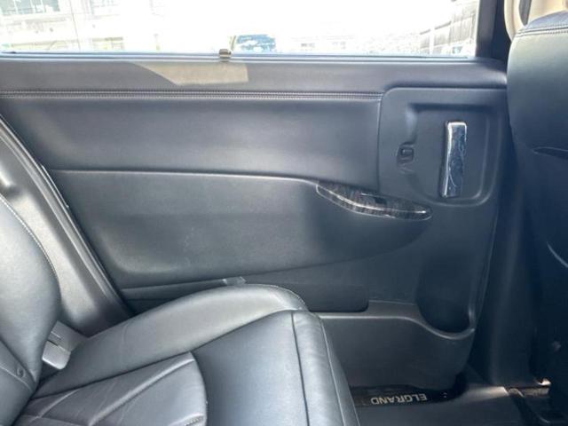 エルグランド ハイウェイスタープレミアム　新品タイヤ／保証書／純正　ＳＤナビ／フリップダウンモニター／両側電動スライドドア／シートヒーター／シート　フルレザー／電動バックドア／ＥＴＣ／ＥＢＤ付ＡＢＳ／横滑り防止装置／フルセグＴＶ　革シート（25枚目）