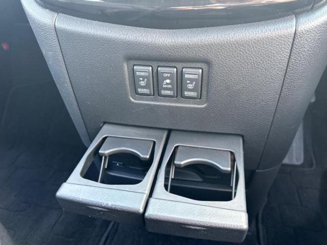 エルグランド ハイウェイスタープレミアム　新品タイヤ／保証書／純正　ＳＤナビ／フリップダウンモニター／両側電動スライドドア／シートヒーター／シート　フルレザー／電動バックドア／ＥＴＣ／ＥＢＤ付ＡＢＳ／横滑り防止装置／フルセグＴＶ　革シート（40枚目）