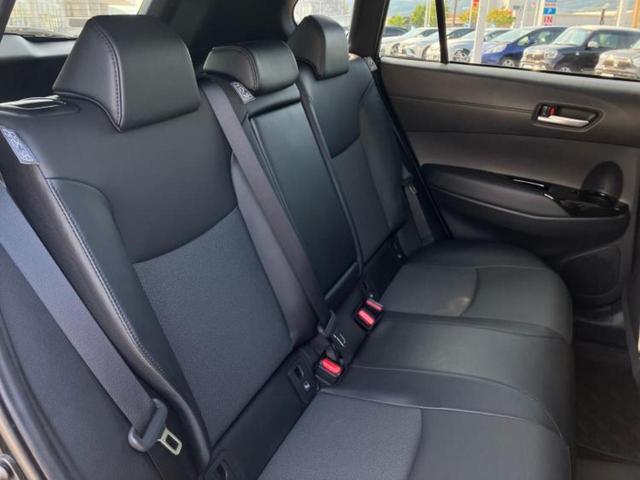 カローラクロス Z 新品タイヤ/純正エアロ/保証書/ディスプレイオーディオ+ナビ9インチ/衝突安全装置/シートヒーター/パノラミックビューモニター/車線逸脱防止支援システム/シート ハーフレザー 衝突被害軽減システム(5枚目)