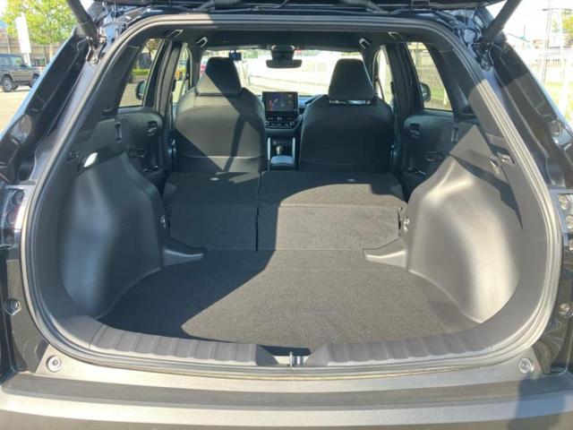 カローラクロス Z 新品タイヤ/純正エアロ/保証書/ディスプレイオーディオ+ナビ9インチ/衝突安全装置/シートヒーター/パノラミックビューモニター/車線逸脱防止支援システム/シート ハーフレザー 衝突被害軽減システム(20枚目)