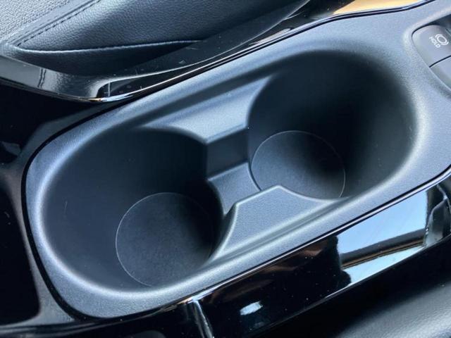 カローラクロス Z 新品タイヤ/純正エアロ/保証書/ディスプレイオーディオ+ナビ9インチ/衝突安全装置/シートヒーター/パノラミックビューモニター/車線逸脱防止支援システム/シート ハーフレザー 衝突被害軽減システム(42枚目)