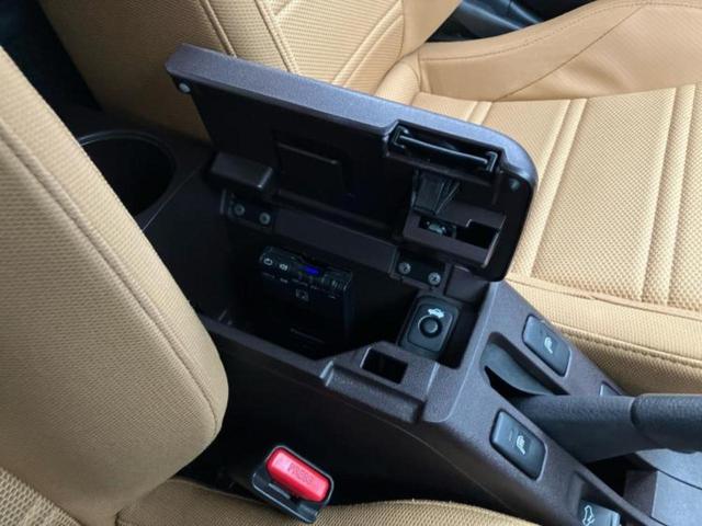 コペン ローブ 新品タイヤ/社外 SDナビ/シートヒーター 前席/ヘッドランプ LED/Bluetooth接続/ETC/EBD付ABS/横滑り防止装置/バックモニター/フルセグTV/DVD/禁煙車 バックカメラ(26枚目)