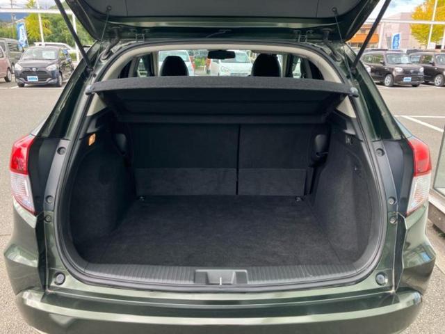 ヴェゼル ハイブリッドZ 新品タイヤ/純正 ナビ/衝突安全装置/シートヒーター/シート ハーフレザー/ヘッドランプ LED/Bluetooth接続/ETC/EBD付ABS/横滑り防止装置/アイドリングストップ バックカメラ(8枚目)