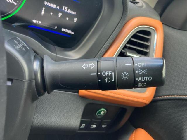 ヴェゼル ハイブリッドZ 新品タイヤ/純正 ナビ/衝突安全装置/シートヒーター/シート ハーフレザー/ヘッドランプ LED/Bluetooth接続/ETC/EBD付ABS/横滑り防止装置/アイドリングストップ バックカメラ(15枚目)