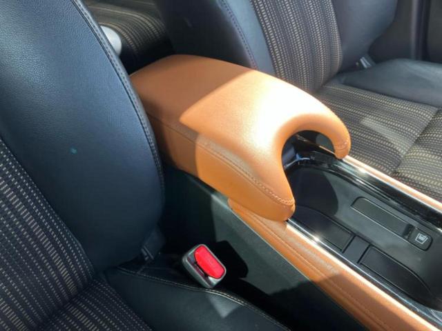 ヴェゼル ハイブリッドZ 新品タイヤ/純正 ナビ/衝突安全装置/シートヒーター/シート ハーフレザー/ヘッドランプ LED/Bluetooth接続/ETC/EBD付ABS/横滑り防止装置/アイドリングストップ バックカメラ(28枚目)