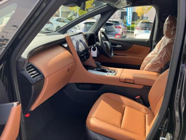 ヴェルファイア Zプレミア サンルーフ/保証書/ディスプレイオーディオ+ナビ/フリップダウンモニター/デジタルインナーミラー/衝突安全装置/両側電動スライドドア/シートヒーター/全方位モニター/車線逸脱防止支援システム ETC(6枚目)