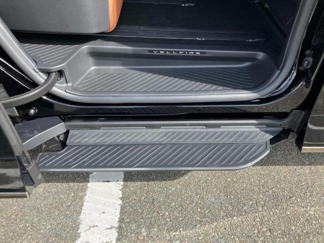 ヴェルファイア Zプレミア サンルーフ/保証書/ディスプレイオーディオ+ナビ/フリップダウンモニター/デジタルインナーミラー/衝突安全装置/両側電動スライドドア/シートヒーター/全方位モニター/車線逸脱防止支援システム ETC(33枚目)