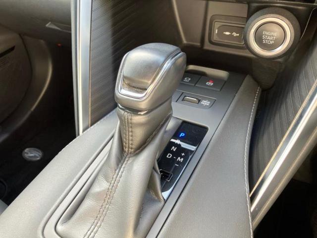 ハリアー Z 新品タイヤ/純正エアロ/保証書/純正 11.6インチ SDナビ/デジタルインナーミラー/衝突安全装置/車線逸脱防止支援システム/シート 合皮/電動バックドア/ヘッドランプ LED/ETC フルエアロ(17枚目)