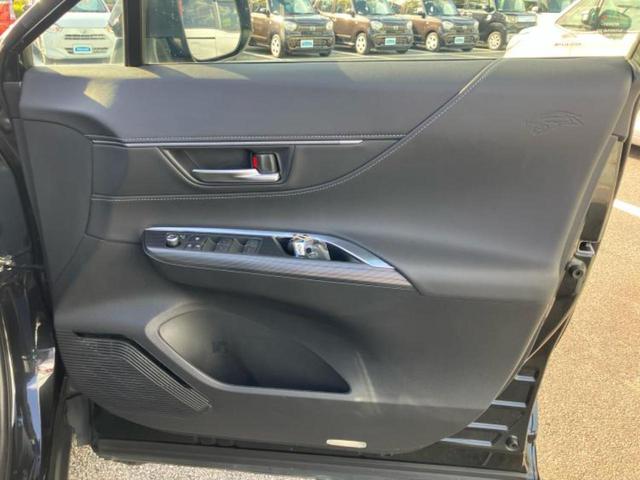 ハリアー Z 新品タイヤ/純正エアロ/保証書/純正 11.6インチ SDナビ/デジタルインナーミラー/衝突安全装置/車線逸脱防止支援システム/シート 合皮/電動バックドア/ヘッドランプ LED/ETC フルエアロ(19枚目)