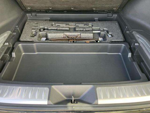 ハリアー Z 新品タイヤ/純正エアロ/保証書/純正 11.6インチ SDナビ/デジタルインナーミラー/衝突安全装置/車線逸脱防止支援システム/シート 合皮/電動バックドア/ヘッドランプ LED/ETC フルエアロ(24枚目)