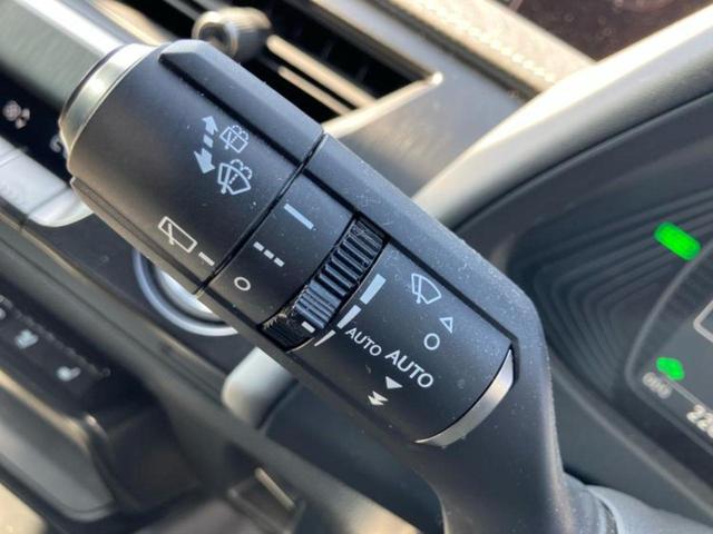 UX UX250hバージョンL 純正 SDナビ/衝突安全装置/シートヒーター/車線逸脱防止支援システム/シート フルレザー/電動バックドア/ヘッドランプ LED/ETC/EBD付ABS/横滑り防止装置/アイドリングストップ 革シート(17枚目)