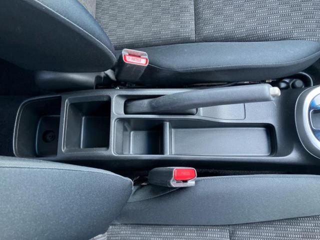 フィット 13G・Fパッケージ 純正 SDナビ/EBD付ABS/横滑り防止装置/アイドリングストップ/エアバッグ 運転席/エアバッグ 助手席/アルミホイール 社外 14インチ/パワーウインドウ/キーレスエントリー 盗難防止装置(28枚目)