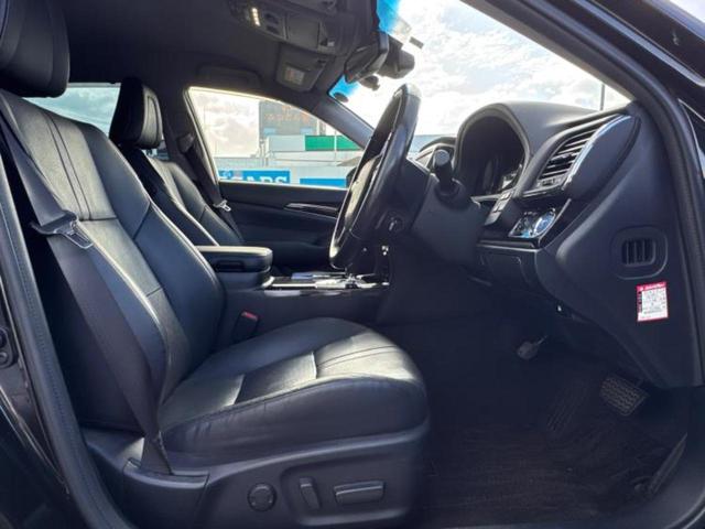 クラウンハイブリッド ハイブリッドアスリートG 保証書/純正 8インチ SDナビ/シートヒーター/シート フルレザー/ヘッドランプ LED/ETC/EBD付ABS/横滑り防止装置/アイドリングストップ/バックモニター/フルセグTV/DVD 革シート(4枚目)