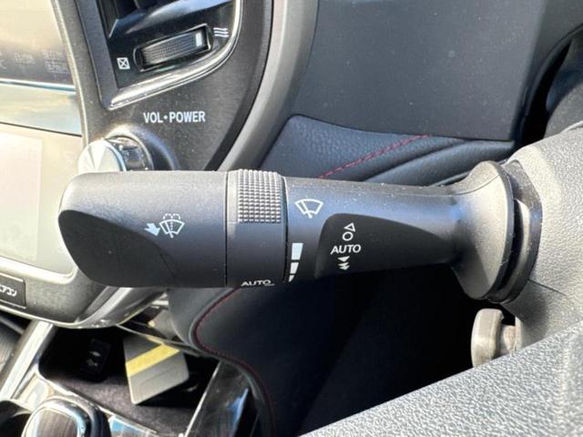 クラウンハイブリッド ハイブリッドアスリートG 保証書/純正 8インチ SDナビ/シートヒーター/シート フルレザー/ヘッドランプ LED/ETC/EBD付ABS/横滑り防止装置/アイドリングストップ/バックモニター/フルセグTV/DVD 革シート(18枚目)