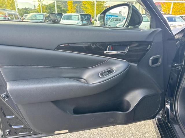 クラウンハイブリッド ハイブリッドアスリートG 保証書/純正 8インチ SDナビ/シートヒーター/シート フルレザー/ヘッドランプ LED/ETC/EBD付ABS/横滑り防止装置/アイドリングストップ/バックモニター/フルセグTV/DVD 革シート(21枚目)