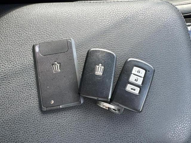 クラウンハイブリッド ハイブリッドアスリートG 保証書/純正 8インチ SDナビ/シートヒーター/シート フルレザー/ヘッドランプ LED/ETC/EBD付ABS/横滑り防止装置/アイドリングストップ/バックモニター/フルセグTV/DVD 革シート(45枚目)