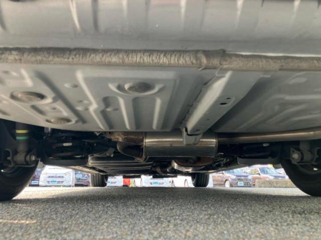 ノア Xディライトプラス 新品タイヤ/保証書/純正 SDナビ/フリップダウンモニター/両側電動スライドドア/ETC/EBD付ABS/横滑り防止装置/アイドリングストップ/フルセグTV/エアバッグ 運転席/エアバッグ 助手席(43枚目)