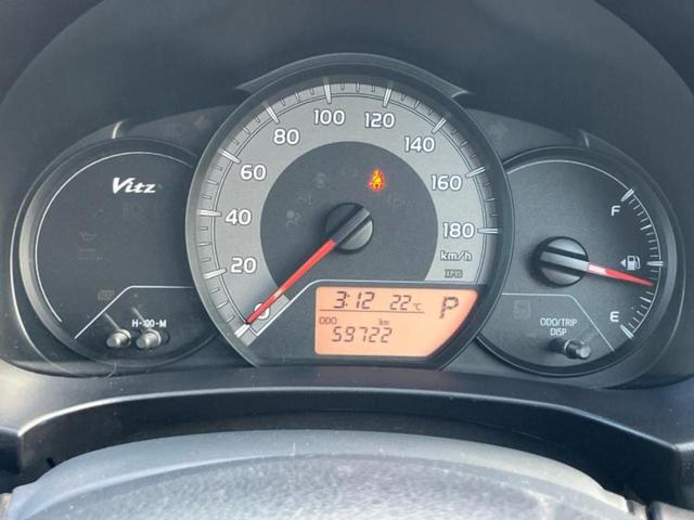 ヴィッツ F 新品タイヤ/保証書/純正 SDナビ/ヘッドランプ LED/EBD付ABS/ワンセグTV/エアバッグ 運転席/エアバッグ 助手席/アルミホイール 社外 15インチ/パワーウインドウ LEDヘッドランプ(14枚目)