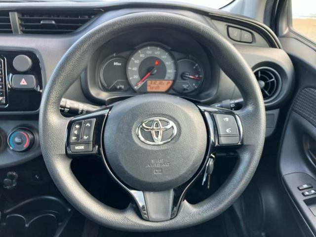 ヴィッツ F 新品タイヤ/保証書/純正 SDナビ/ヘッドランプ LED/EBD付ABS/ワンセグTV/エアバッグ 運転席/エアバッグ 助手席/アルミホイール 社外 15インチ/パワーウインドウ LEDヘッドランプ(15枚目)