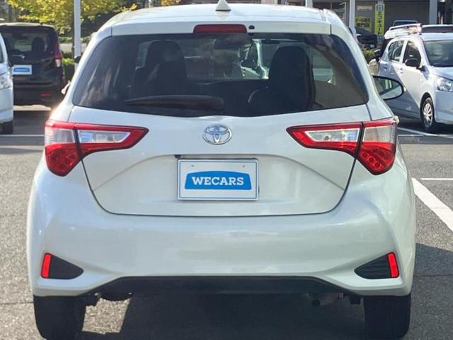 ヴィッツ F 新品タイヤ/保証書/純正 SDナビ/ヘッドランプ LED/EBD付ABS/ワンセグTV/エアバッグ 運転席/エアバッグ 助手席/アルミホイール 社外 15インチ/パワーウインドウ LEDヘッドランプ(32枚目)