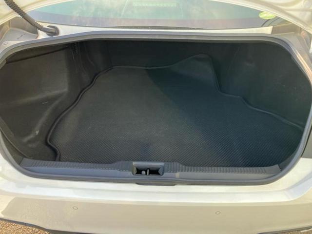 クラウンハイブリッド RSアドバンス 新品タイヤ/保証書/純正 8インチ SDナビ/衝突安全装置/シートヒーター/車線逸脱防止支援システム/シート ハーフレザー/ヘッドランプ LED/ETC/EBD付ABS/横滑り防止装置 バックカメラ(8枚目)