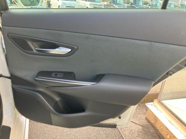 クラウンハイブリッド RSアドバンス 新品タイヤ/保証書/純正 8インチ SDナビ/衝突安全装置/シートヒーター/車線逸脱防止支援システム/シート ハーフレザー/ヘッドランプ LED/ETC/EBD付ABS/横滑り防止装置 バックカメラ(20枚目)