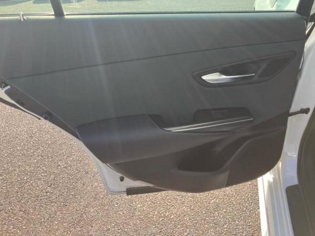 クラウンハイブリッド RSアドバンス 新品タイヤ/保証書/純正 8インチ SDナビ/衝突安全装置/シートヒーター/車線逸脱防止支援システム/シート ハーフレザー/ヘッドランプ LED/ETC/EBD付ABS/横滑り防止装置 バックカメラ(22枚目)