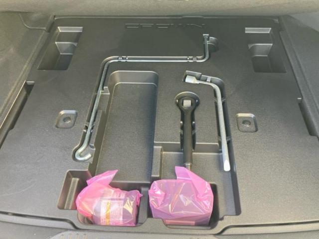 クラウンハイブリッド RSアドバンス 新品タイヤ/保証書/純正 8インチ SDナビ/衝突安全装置/シートヒーター/車線逸脱防止支援システム/シート ハーフレザー/ヘッドランプ LED/ETC/EBD付ABS/横滑り防止装置 バックカメラ(23枚目)