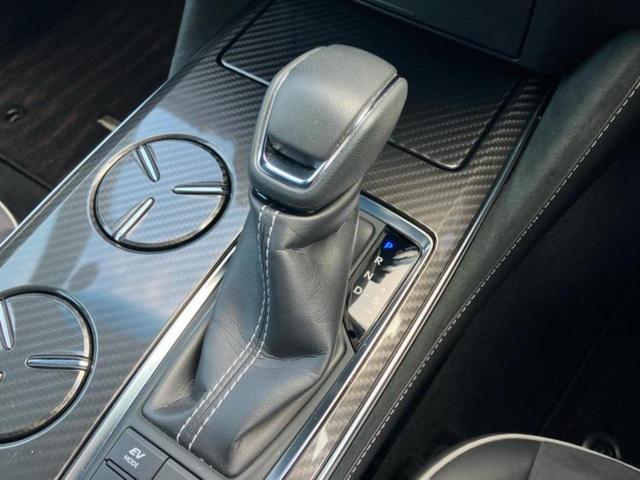 クラウンハイブリッド RSアドバンス 新品タイヤ/保証書/純正 8インチ SDナビ/衝突安全装置/シートヒーター/車線逸脱防止支援システム/シート ハーフレザー/ヘッドランプ LED/ETC/EBD付ABS/横滑り防止装置 バックカメラ(26枚目)