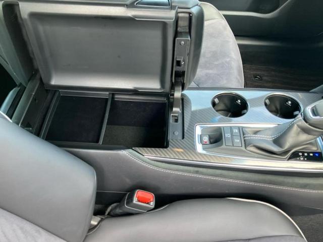 クラウンハイブリッド RSアドバンス 新品タイヤ/保証書/純正 8インチ SDナビ/衝突安全装置/シートヒーター/車線逸脱防止支援システム/シート ハーフレザー/ヘッドランプ LED/ETC/EBD付ABS/横滑り防止装置 バックカメラ(35枚目)