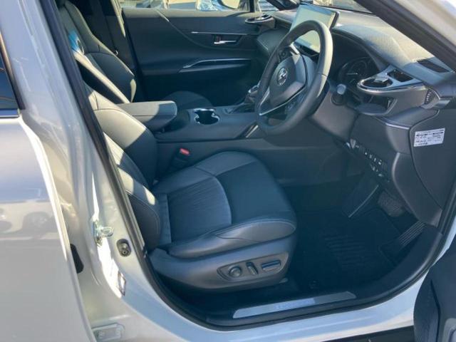 ハリアー Ｚ　新品タイヤ／サンルーフ／純正エアロ／ＪＢＬ／保証書／純正　１１．６インチ　ＳＤナビ／デジタルインナーミラー／衝突安全装置／車線逸脱防止支援システム／シート　合皮／電動バックドア　衝突被害軽減システム（4枚目）