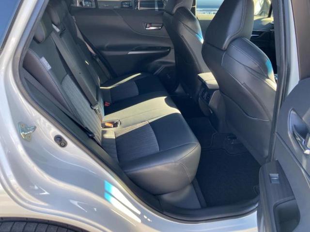 ハリアー Ｚ　新品タイヤ／サンルーフ／純正エアロ／ＪＢＬ／保証書／純正　１１．６インチ　ＳＤナビ／デジタルインナーミラー／衝突安全装置／車線逸脱防止支援システム／シート　合皮／電動バックドア　衝突被害軽減システム（5枚目）