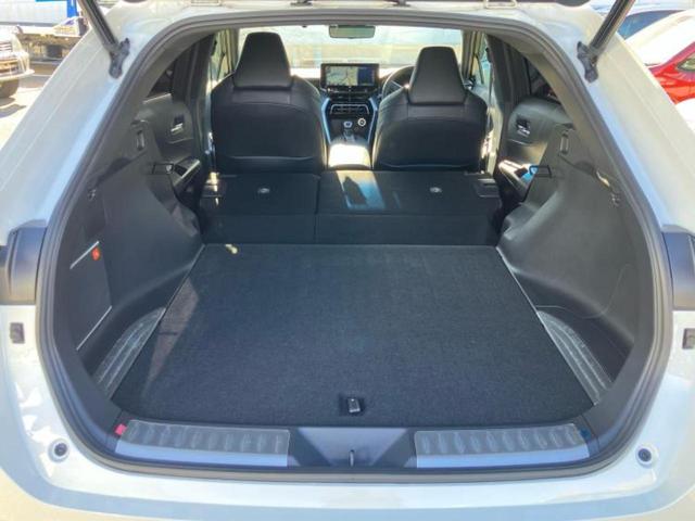 ハリアー Ｚ　新品タイヤ／サンルーフ／純正エアロ／ＪＢＬ／保証書／純正　１１．６インチ　ＳＤナビ／デジタルインナーミラー／衝突安全装置／車線逸脱防止支援システム／シート　合皮／電動バックドア　衝突被害軽減システム（19枚目）