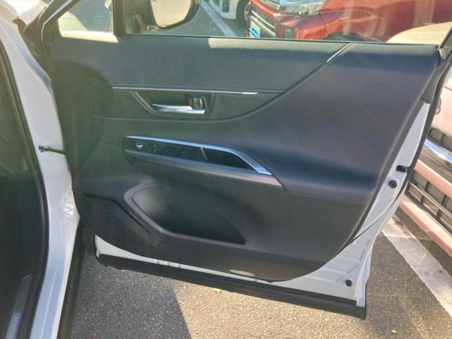 ハリアー Ｚ　新品タイヤ／サンルーフ／純正エアロ／ＪＢＬ／保証書／純正　１１．６インチ　ＳＤナビ／デジタルインナーミラー／衝突安全装置／車線逸脱防止支援システム／シート　合皮／電動バックドア　衝突被害軽減システム（20枚目）