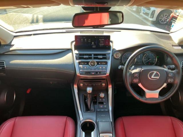 ＮＸ ＮＸ３００Ｉパッケージ　新品タイヤ／保証書／純正　１０インチ　ＳＤナビ／衝突安全装置／シートヒーター　前席／車線逸脱防止支援システム／シート　フルレザー／電動バックドア／ドライブレコーダー　社外／ヘッドランプ　３眼ＬＥＤ（26枚目）