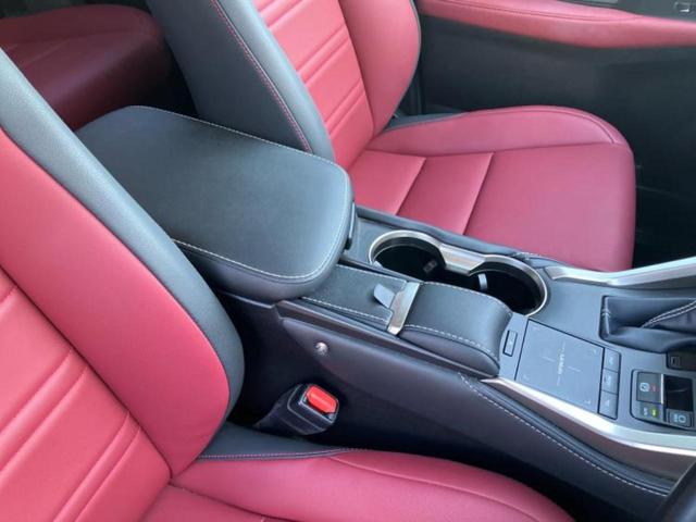 ＮＸ ＮＸ３００Ｉパッケージ　新品タイヤ／保証書／純正　１０インチ　ＳＤナビ／衝突安全装置／シートヒーター　前席／車線逸脱防止支援システム／シート　フルレザー／電動バックドア／ドライブレコーダー　社外／ヘッドランプ　３眼ＬＥＤ（35枚目）