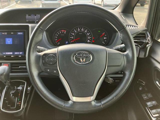 ノア Ｓｉダブルバイビー２　新品タイヤ／純正エアロ／保証書／純正　９インチ　ＳＤナビ／衝突安全装置／両側電動スライドドア／車線逸脱防止支援システム／シート　ハーフレザー／ヘッドランプ　ＬＥＤ／ＥＴＣ／ＥＢＤ付ＡＢＳ　フルエアロ（15枚目）