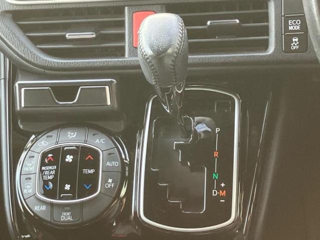 ノア Ｓｉダブルバイビー２　新品タイヤ／純正エアロ／保証書／純正　９インチ　ＳＤナビ／衝突安全装置／両側電動スライドドア／車線逸脱防止支援システム／シート　ハーフレザー／ヘッドランプ　ＬＥＤ／ＥＴＣ／ＥＢＤ付ＡＢＳ　フルエアロ（18枚目）