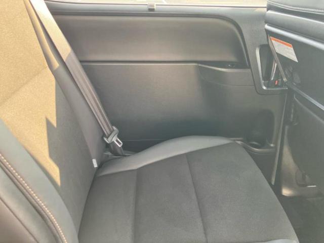 ノア Ｓｉダブルバイビー２　新品タイヤ／純正エアロ／保証書／純正　９インチ　ＳＤナビ／衝突安全装置／両側電動スライドドア／車線逸脱防止支援システム／シート　ハーフレザー／ヘッドランプ　ＬＥＤ／ＥＴＣ／ＥＢＤ付ＡＢＳ　フルエアロ（25枚目）