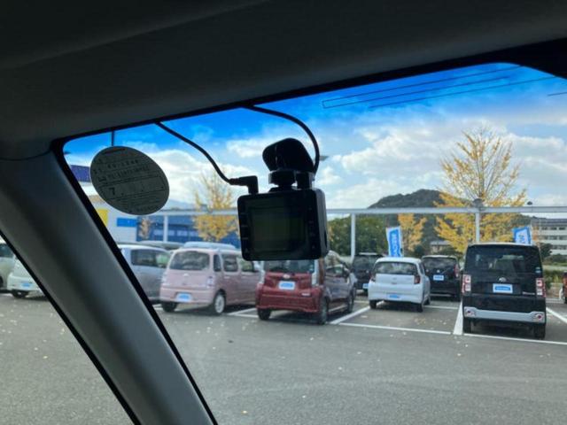 スペーシアカスタム ＸＳターボ　保証書／純正　ナビ／衝突安全装置／両側電動スライドドア／シートヒーター／全方位モニター／車線逸脱防止支援システム／ドライブレコーダー　前後／ヘッドランプ　ＨＩＤ／Ｂｌｕｅｔｏｏｔｈ接続／ＥＴＣ　ターボ（41枚目）