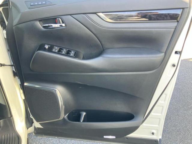 アルファード Ｓ　Ｃパッケージ　新品タイヤ／純正エアロ／保証書／社外　１０インチ　ＳＤナビ／フリップダウンモニター　社外　１２．８インチ／両側電動スライドドア／シート　合皮／電動バックドア／ヘッドランプ　ＬＥＤ／ＥＴＣ　フルエアロ（22枚目）