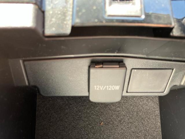 カローラクロス ハイブリッドＺ　保証書／ディスプレイオーディオ９インチ／衝突安全装置／シートヒーター／車線逸脱防止支援システム／シート　ハーフレザー／電動バックドア／ヘッドランプ　ＬＥＤ／ＥＴＣ／ＥＢＤ付ＡＢＳ　衝突被害軽減システム（31枚目）