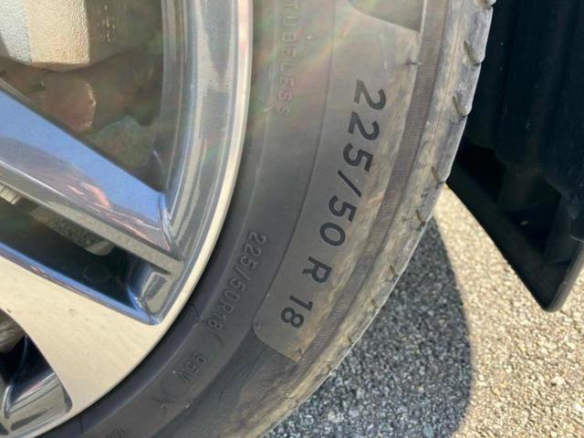 カローラクロス ハイブリッドＺ　保証書／ディスプレイオーディオ９インチ／衝突安全装置／シートヒーター／車線逸脱防止支援システム／シート　ハーフレザー／電動バックドア／ヘッドランプ　ＬＥＤ／ＥＴＣ／ＥＢＤ付ＡＢＳ　衝突被害軽減システム（39枚目）