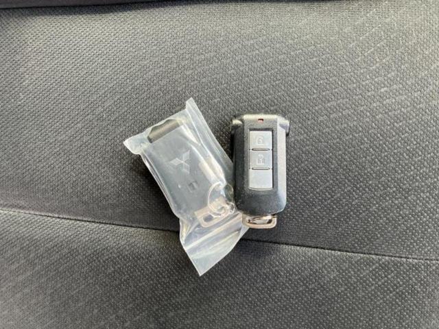 デリカＤ：５ ４ＷＤ　Ｄパワーパッケージ　新品タイヤ／社外　ナビ／フリップダウンモニター　社外　１０．１インチ／シートヒーター／ＥＢＤ付ＡＢＳ／横滑り防止装置／フルセグＴＶ／エアバッグ　運転席／エアバッグ　助手席／ＭＴモード付き　後席モニター（45枚目）