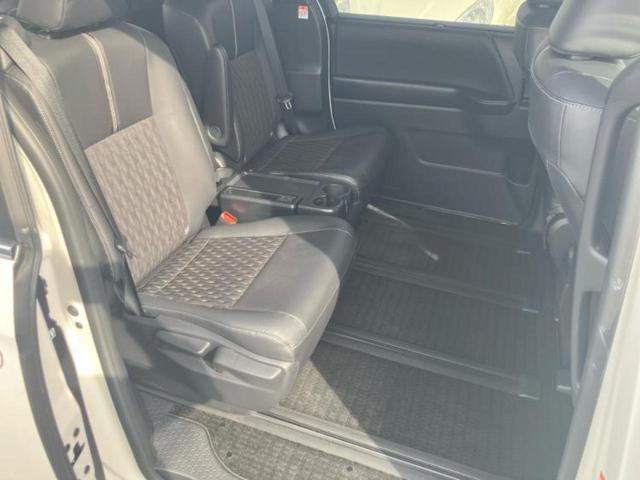 ノア ハイブリッドＺ　新品タイヤ／保証書／ディスプレイオーディオ＋ナビ１０インチ／衝突安全装置／両側電動スライドドア／シートヒーター／車線逸脱防止支援システム／ドライブレコーダー　前後／ヘッドランプ　ＬＥＤ　バックカメラ（5枚目）