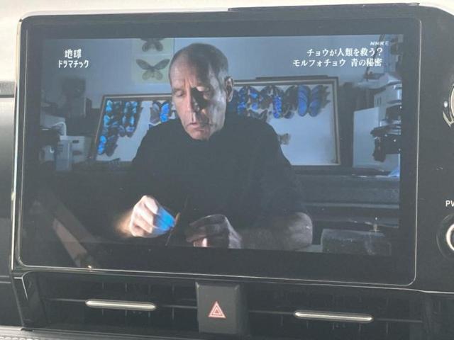 ノア ハイブリッドＺ　新品タイヤ／保証書／ディスプレイオーディオ＋ナビ１０インチ／衝突安全装置／両側電動スライドドア／シートヒーター／車線逸脱防止支援システム／ドライブレコーダー　前後／ヘッドランプ　ＬＥＤ　バックカメラ（13枚目）