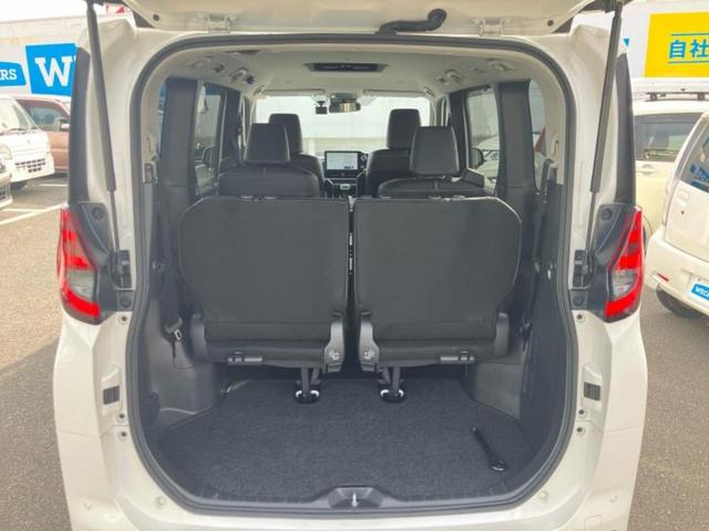 ノア ハイブリッドＺ　新品タイヤ／保証書／ディスプレイオーディオ＋ナビ１０インチ／衝突安全装置／両側電動スライドドア／シートヒーター／車線逸脱防止支援システム／ドライブレコーダー　前後／ヘッドランプ　ＬＥＤ　バックカメラ（20枚目）